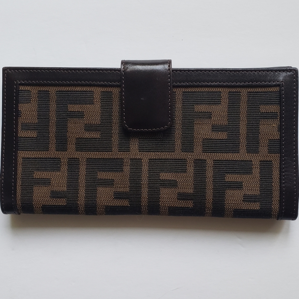 FENDI Zucca Bifold Wallet Canvass Authentic - Picture 2 of 4